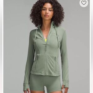 LULULEMON DEFINE HOODED JACKET NULU IN GREEN